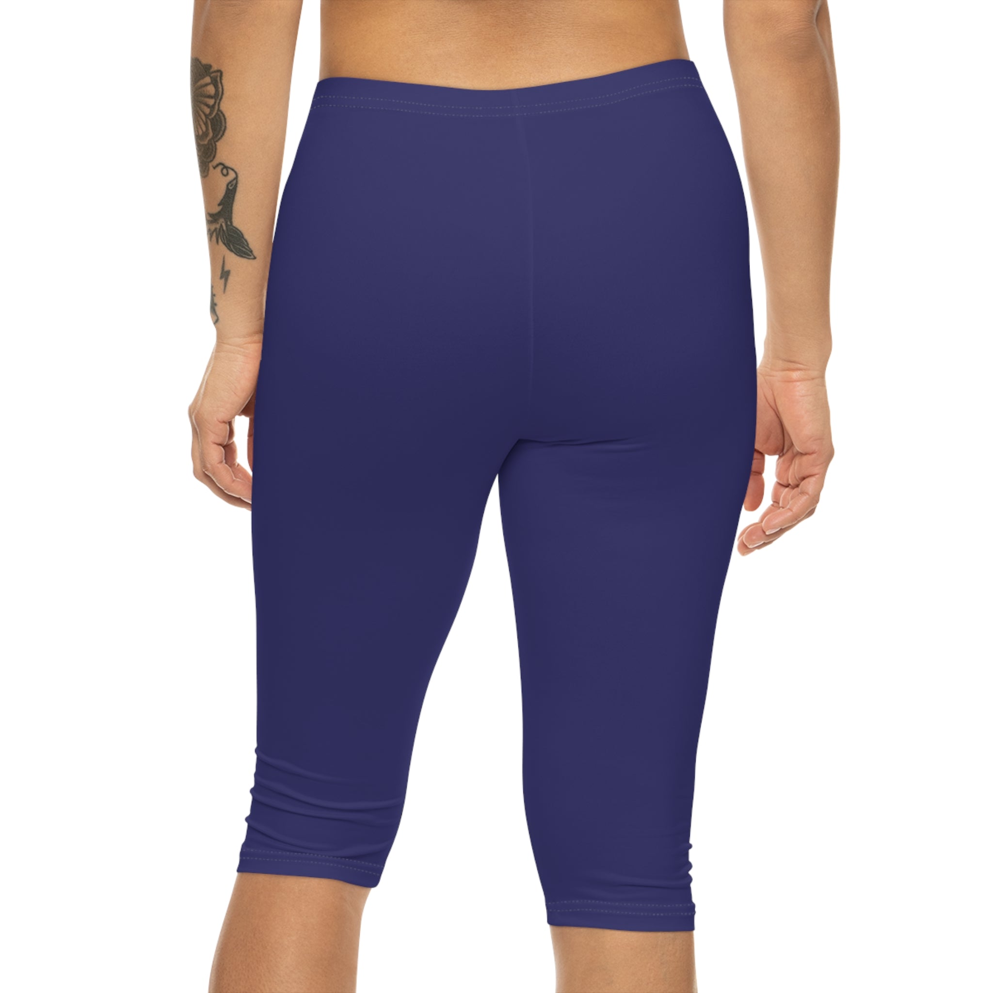 Red Capri Leggings — Women’s Athletic Cropped Leggings